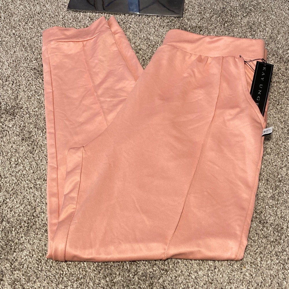 Kay Unger peach athletic pants